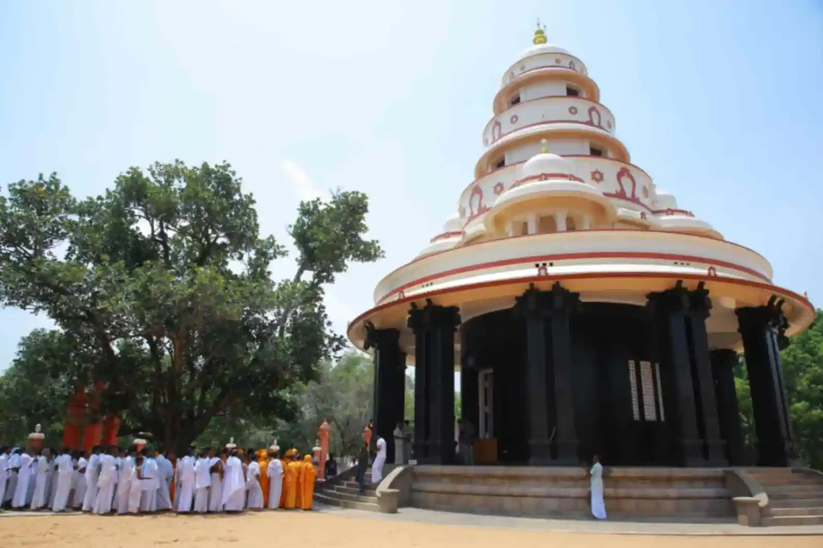 swami gururetnam's Avadhuta Yathra