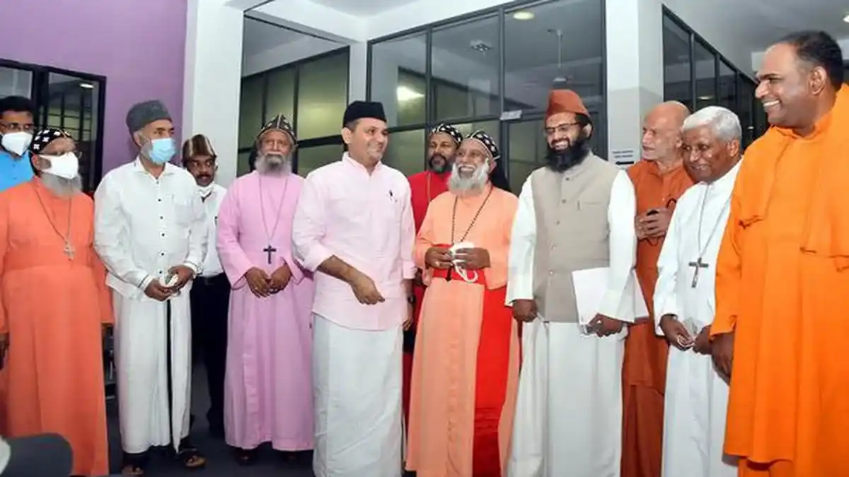 swami gururetnam's campaign Towards a Drug Free Tomorrow